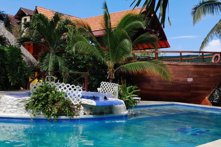 Arca de Pachue - Hostal en Panamá Oeste - Playas y piscina